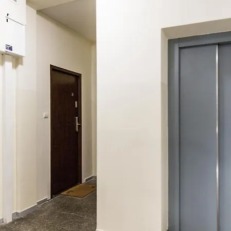 Old Town Heart X Luxury - Piekna ורשה