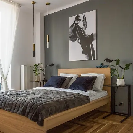 Old Town Heart X Luxury - Piekna Warsaw